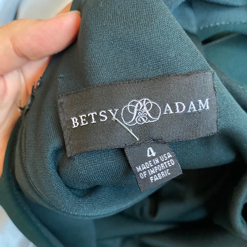 Betsy And Adam Gown, Size 4 - image 5